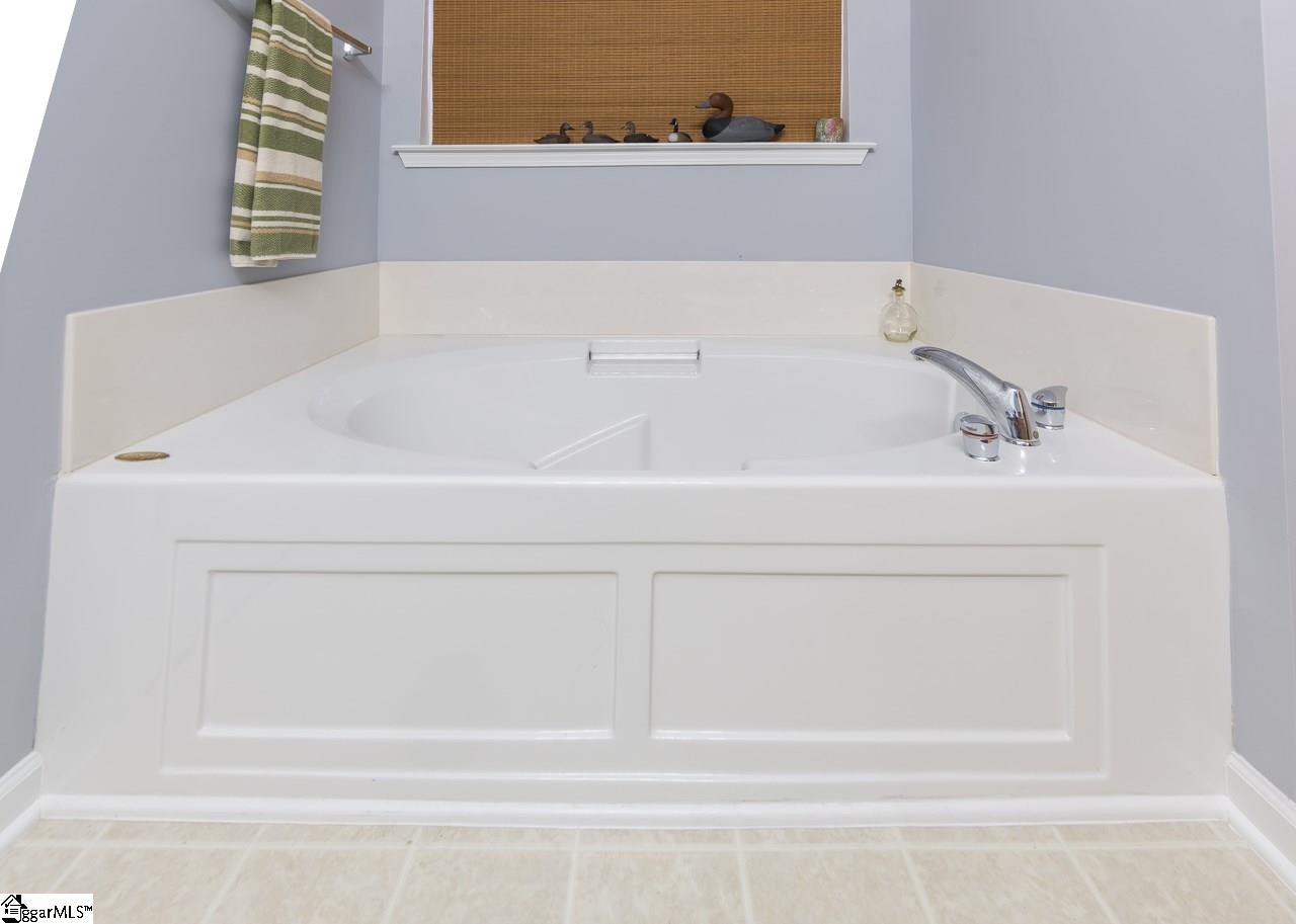 201 Lansfair Way Greenville, SC 29607 - Photo 16 of 36 Gallery Image 16