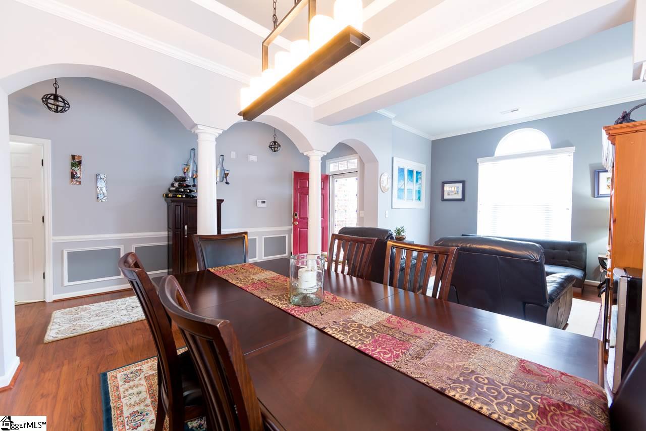 201 Lansfair Way Greenville, SC 29607 - Photo 3 of 36 Gallery Image 3
