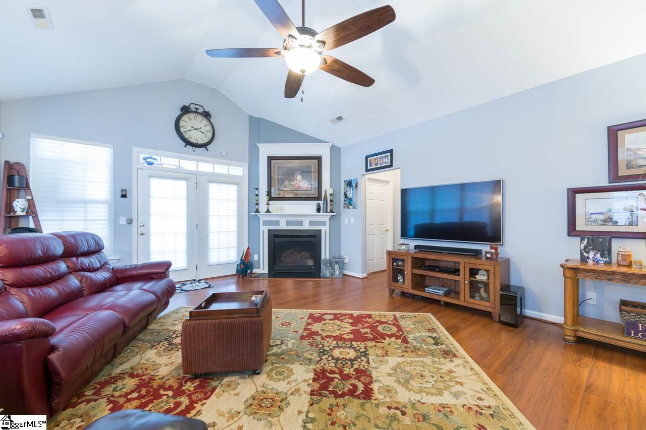 201 Lansfair Way Greenville, SC 29607 - Photo 10 of 36 Gallery Image 10