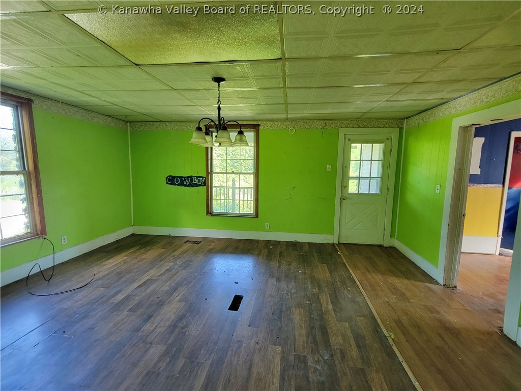 313 Dunloup Creek Road Mount Hope, WV 25880 - Photo 4 of 12 Gallery Image 4