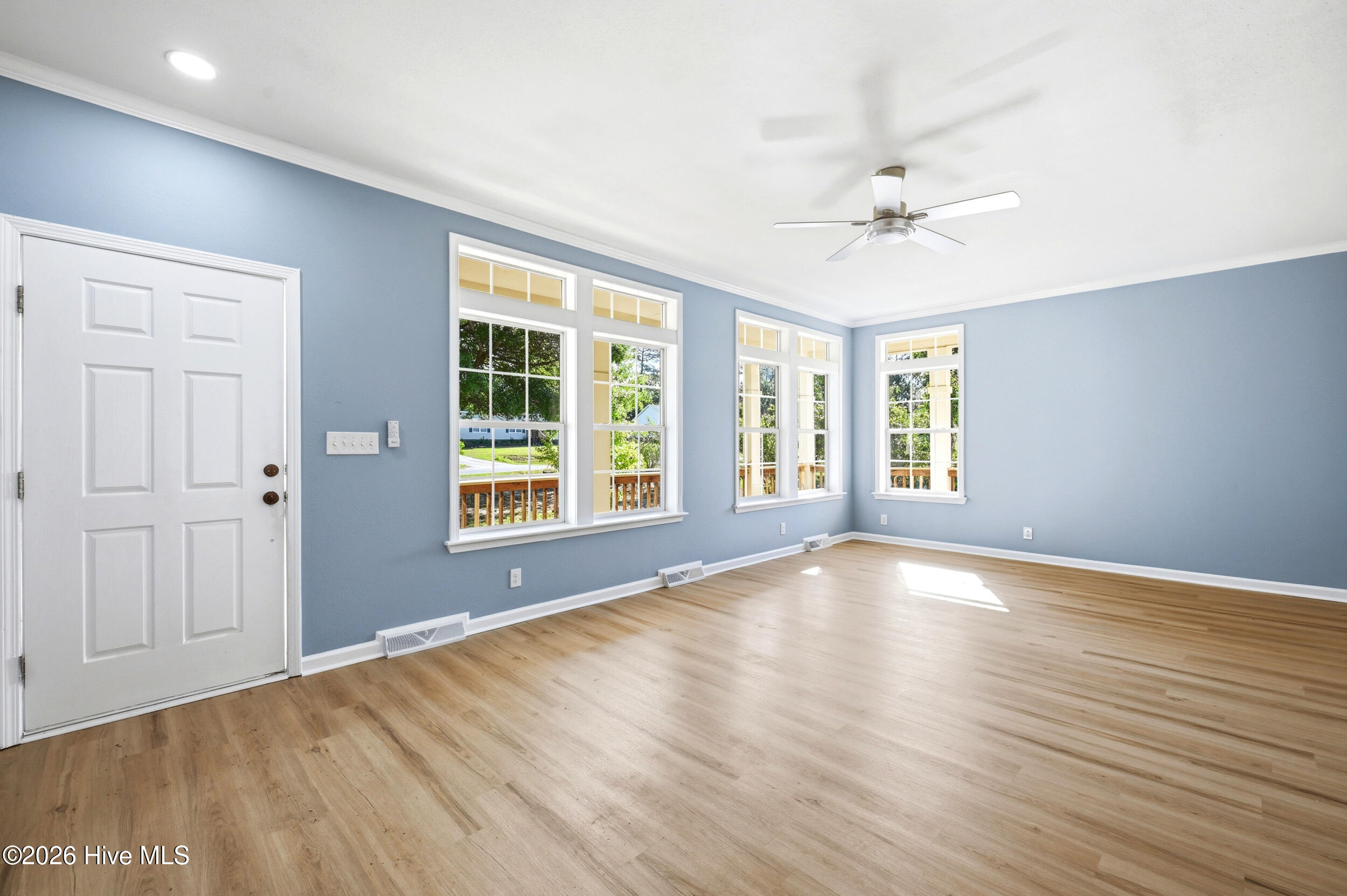 706 Ridgecrest Lane Rocky Point, NC 28457 - Photo 6 of 40 706_ridgecrest_ln_005