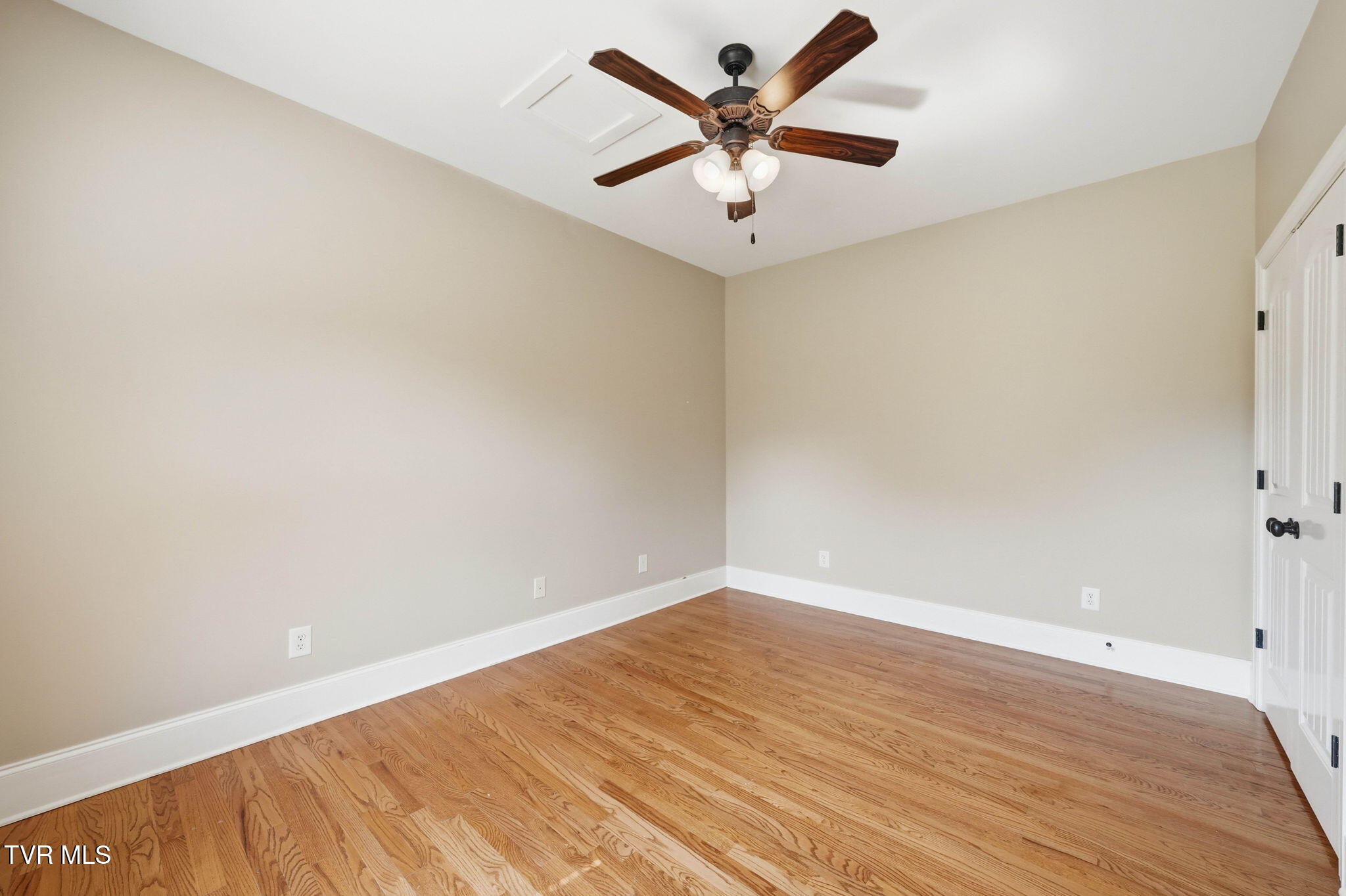 177 Sunset Meadows Court Gray, TN 37615 - Photo 16 of 54 177 Sunset Meadows Court