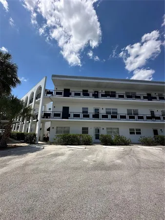 $1,650 | 100 El Camino Drive, Unit 309, Winter Haven, FL 33884