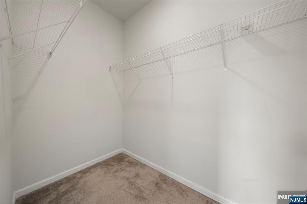 69 Arnold Drive, Unit 5810 Wood-Ridge, NJ 07075 - Photo 22 of 45 a view of a room