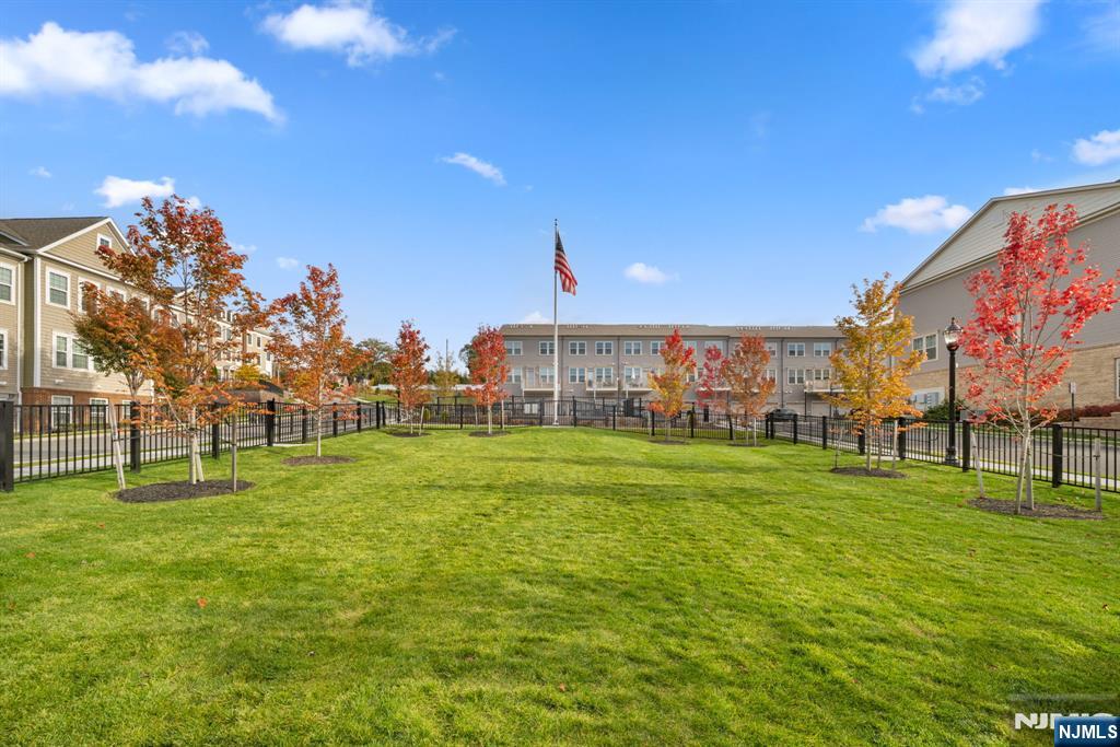 69 Arnold Drive, Unit 5810 Wood-Ridge, NJ 07075 - Photo 30 of 45