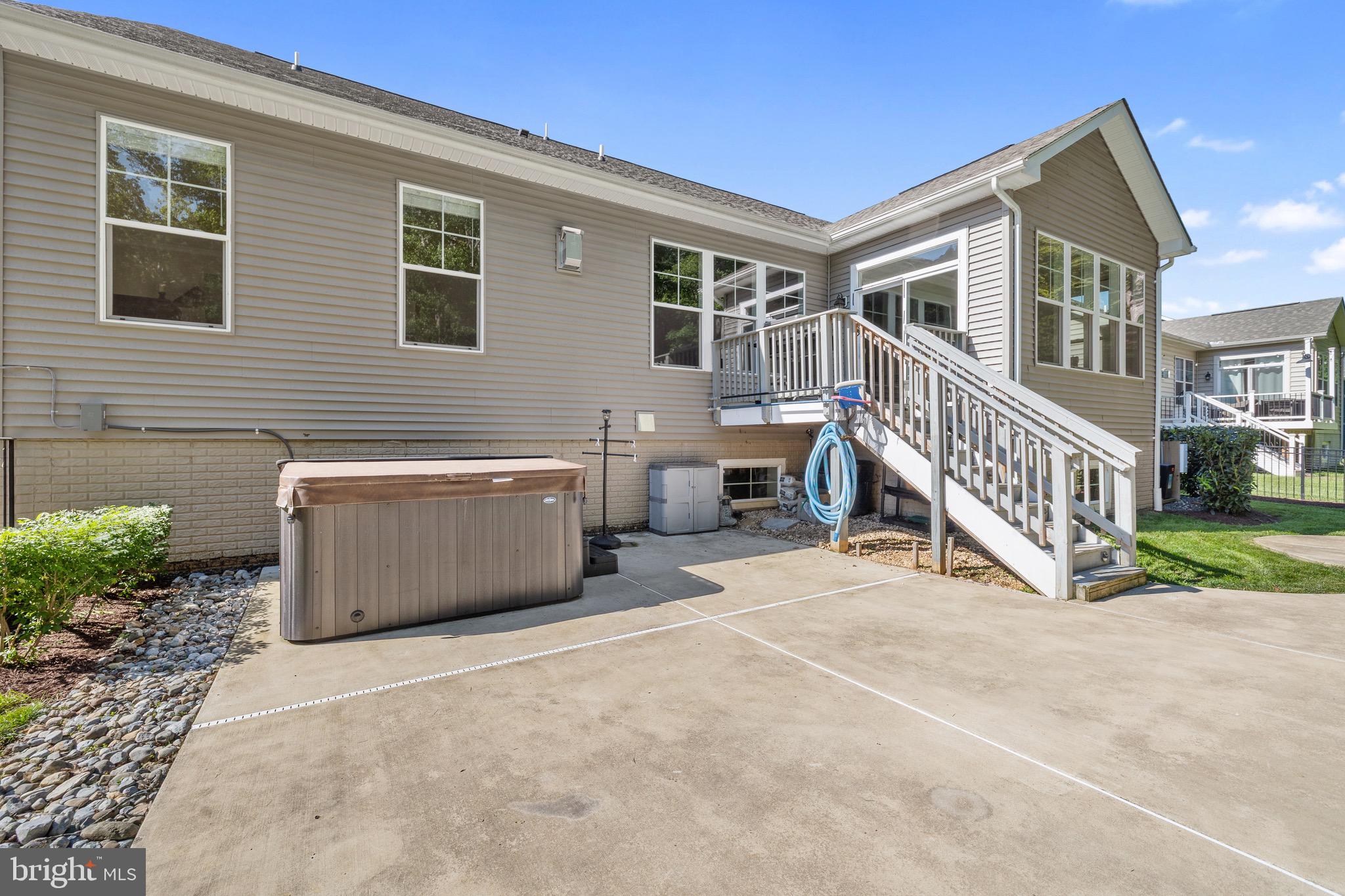 4853 Point Road Warrenton, VA 20187 - Photo 60 of 82 Cal spa hot tub for 6!