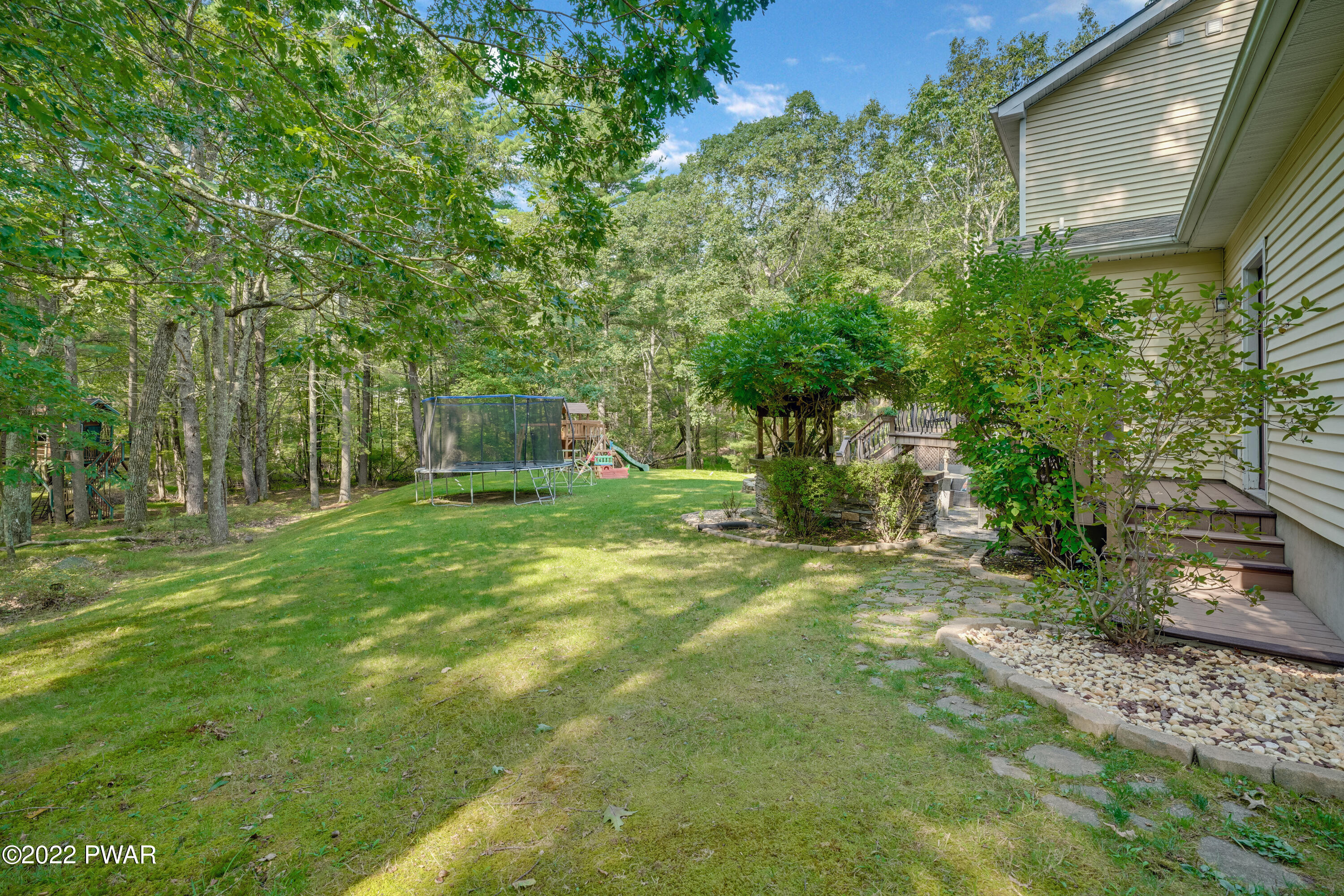 105 Stone Ridge Lane Milford, PA 18337 - Photo 12 of 45 DSC00666