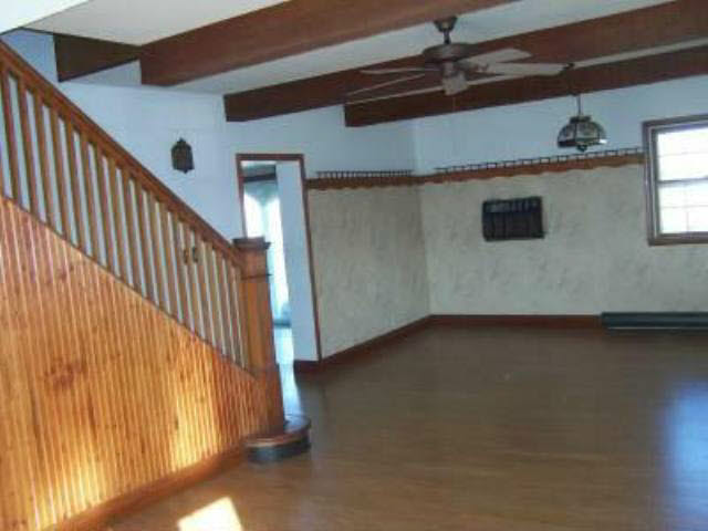 627 East Main Street Butler, IN 46721 - Photo 3 of 8