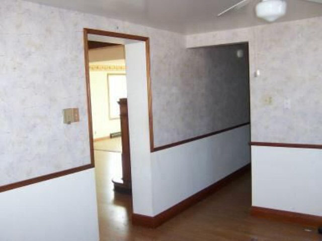 627 East Main Street Butler, IN 46721 - Photo 5 of 8