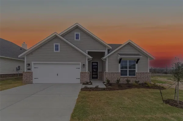 $374,900 | 1253 Sabine River Lane, Springtown, TX 76082