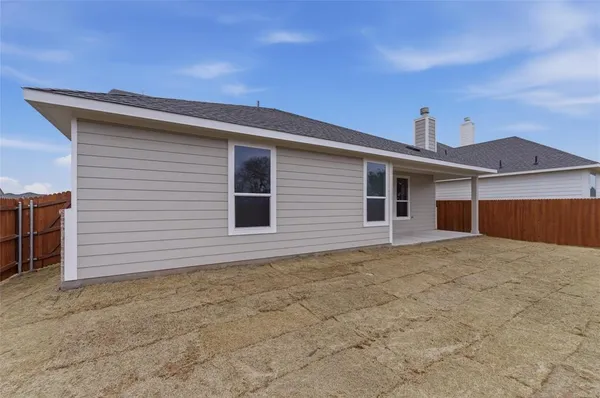 $374,900 | 1253 Sabine River Lane, Springtown, TX 76082