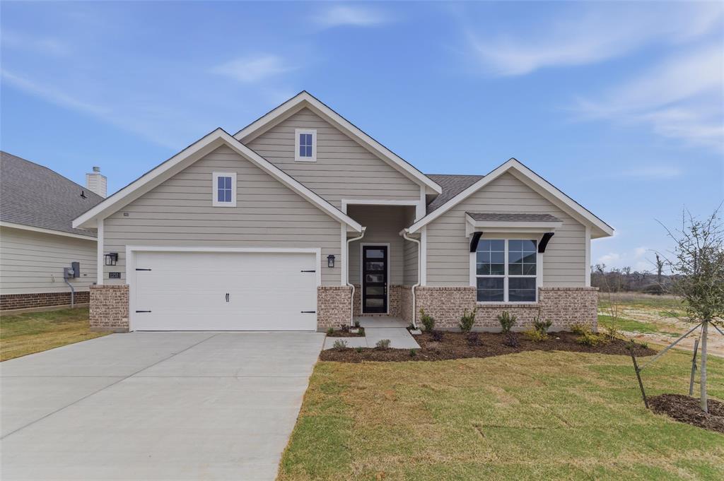 1253 Sabine River Lane Springtown, TX 76082 - Photo 3 of 22