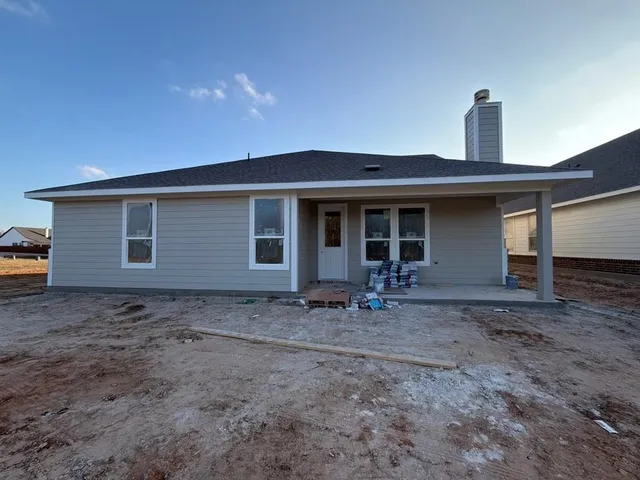 $385,125 | 1253 Sabine River Lane, Springtown, TX 76082