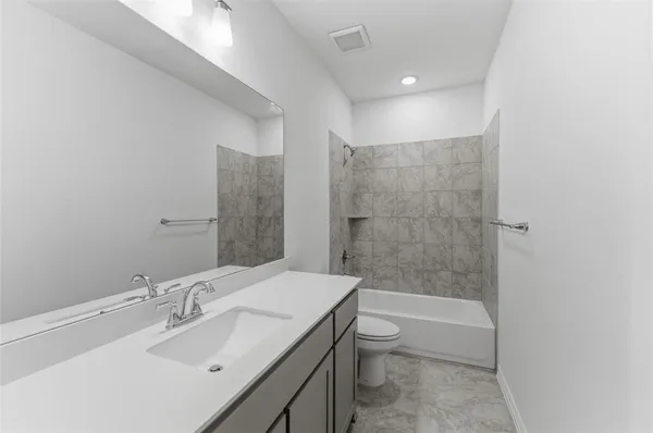 $374,900 | 1253 Sabine River Lane, Springtown, TX 76082