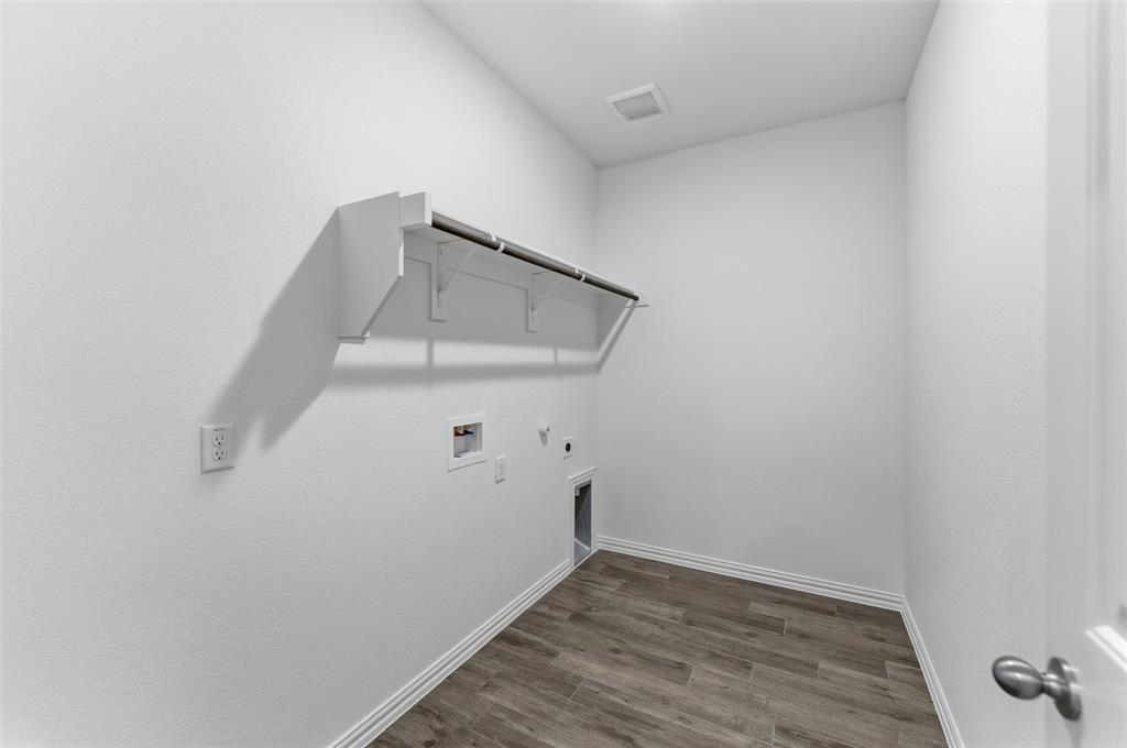 1253 Sabine River Lane Springtown, TX 76082 - Photo 10 of 22