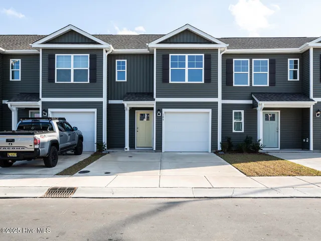 $329,999 | 106 North Grassland Road, Unit 22, Surf City, NC 28445