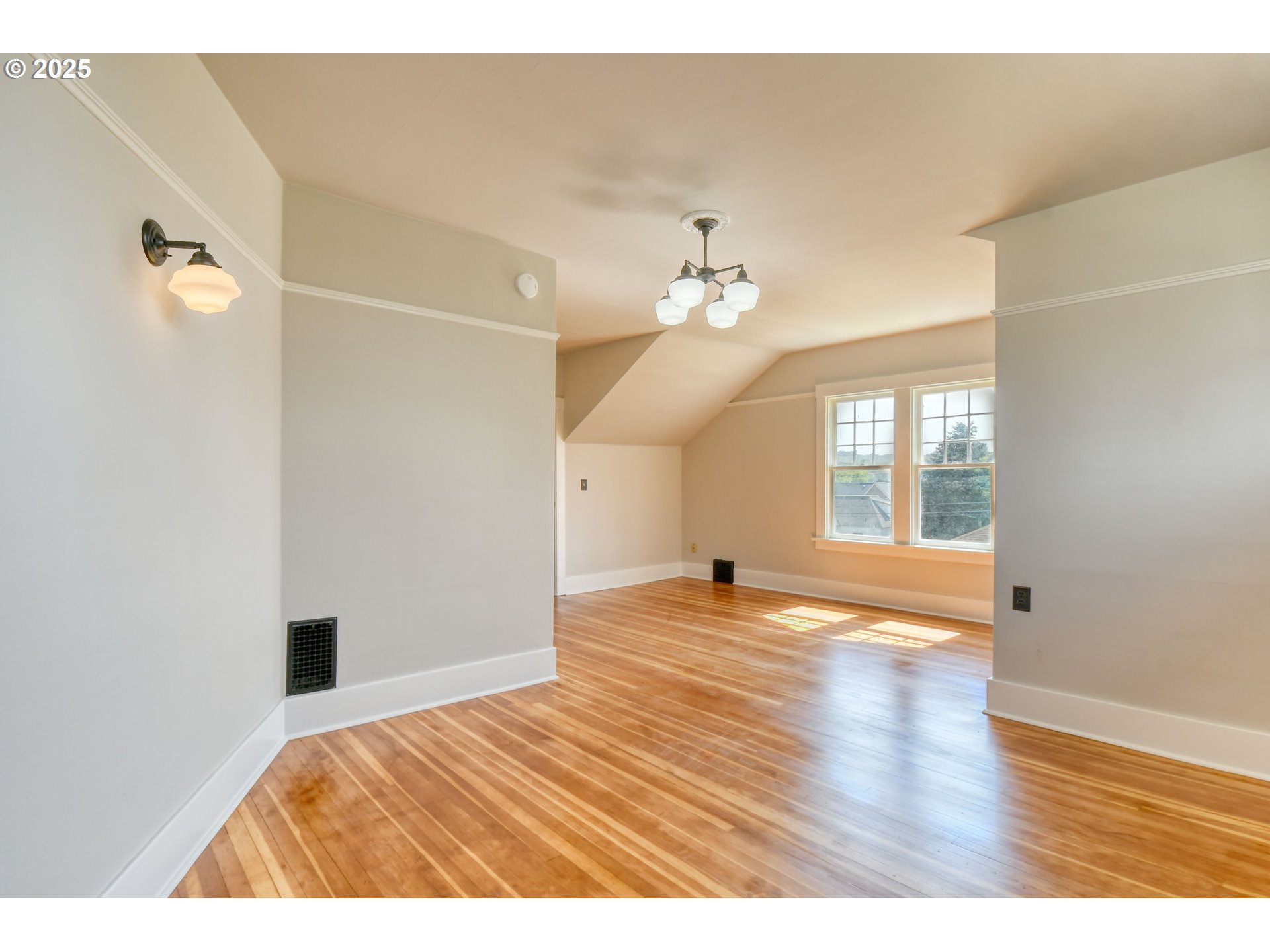 210 Northwest 7th Street Pendleton, OR 97801 - Photo 13 of 27 Gallery Image 13