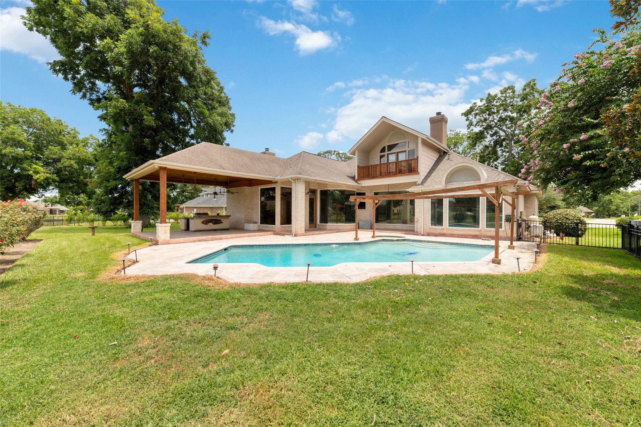 32610 Whitburn Trail Fulshear, TX 77441 - Photo 48 of 49 a front view of a house with a yard