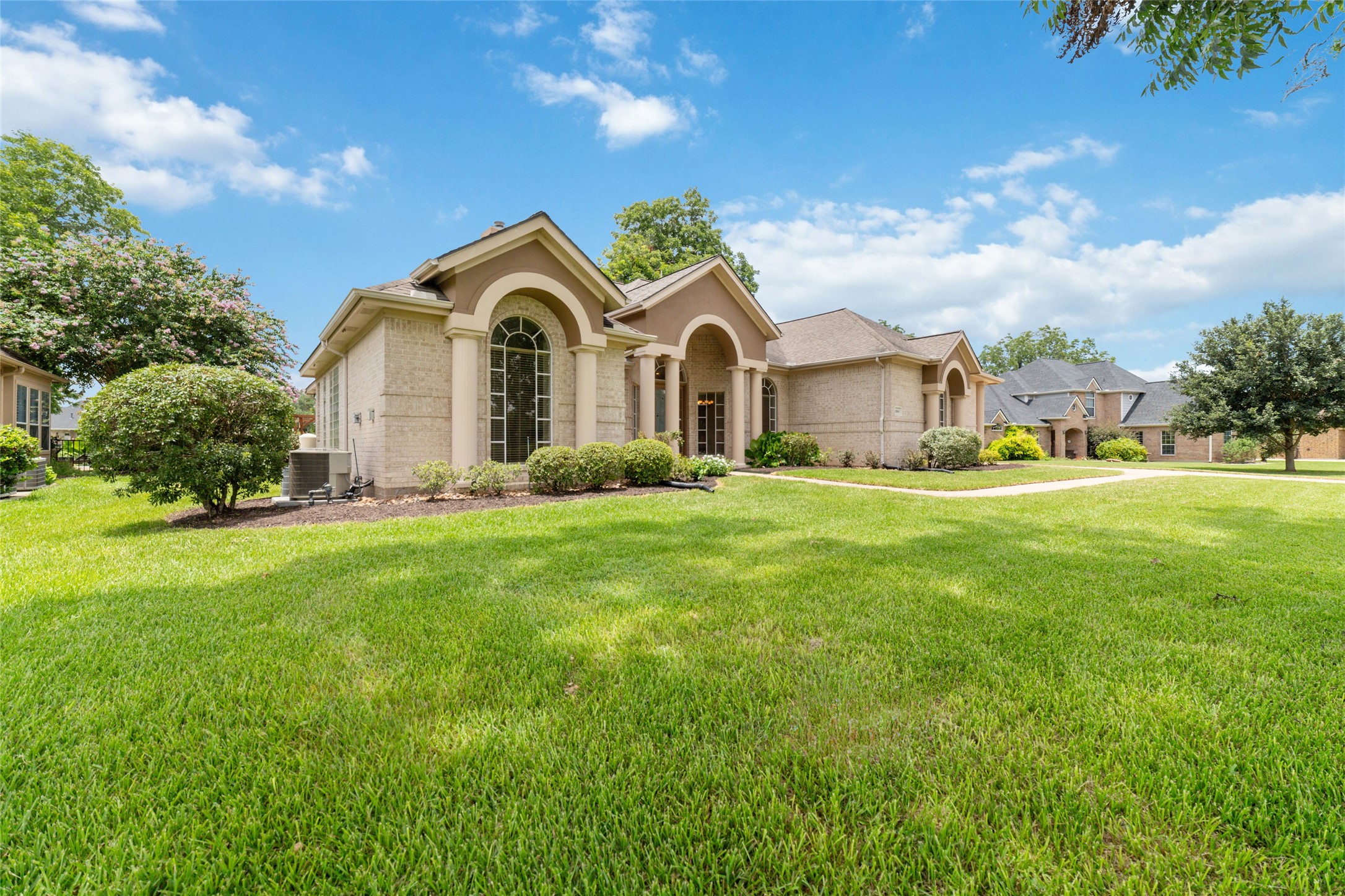 32610 Whitburn Trail Fulshear, TX 77441 - Photo 5 of 49 a front view of a house with garden