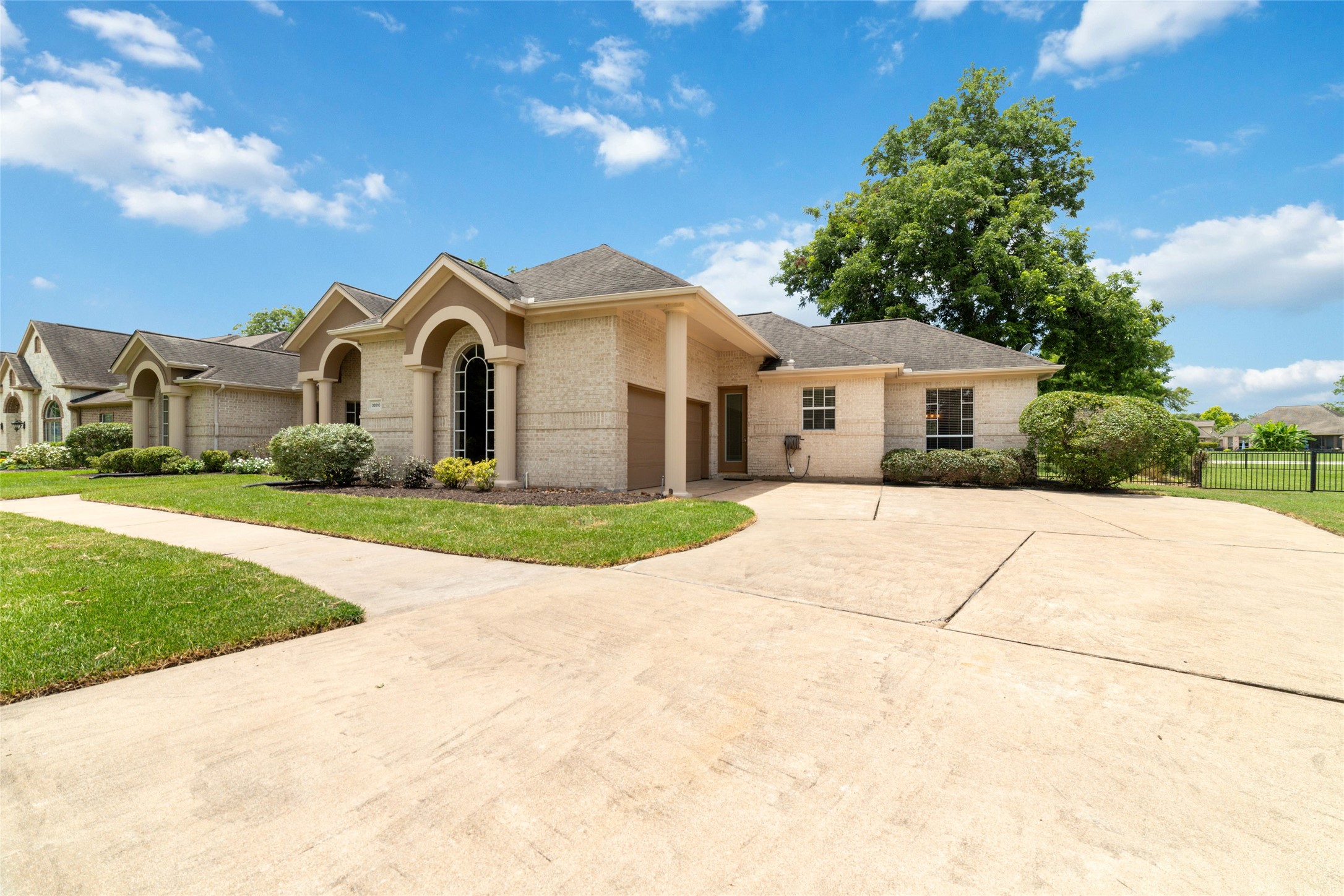 32610 Whitburn Trail Fulshear, TX 77441 - Photo 6 of 49 a front view of a house with a yard