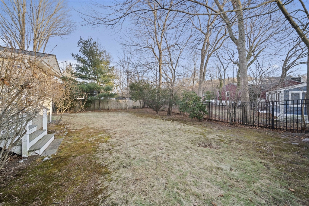 52 Heatherland Road Newton, MA 02461 - Photo 16 of 23