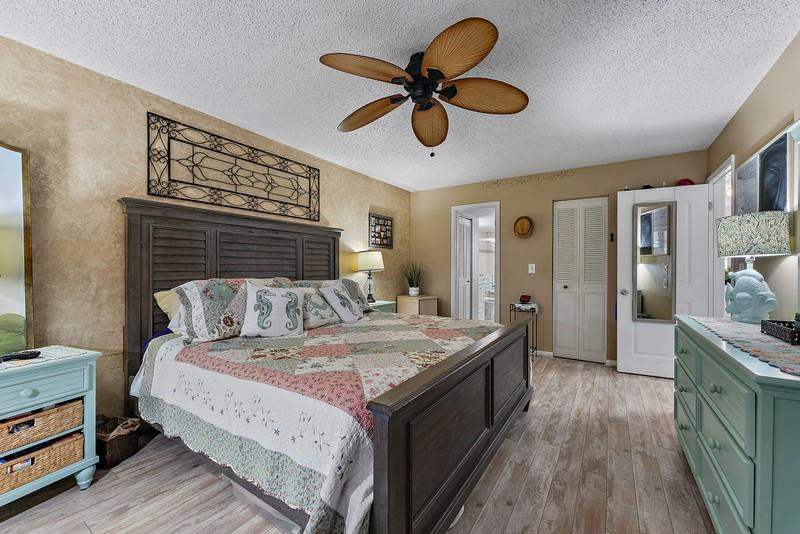 1973 Southwest Palm City Road, Unit 37I Stuart, FL 34994 - Photo 23 of 36 Photo 24