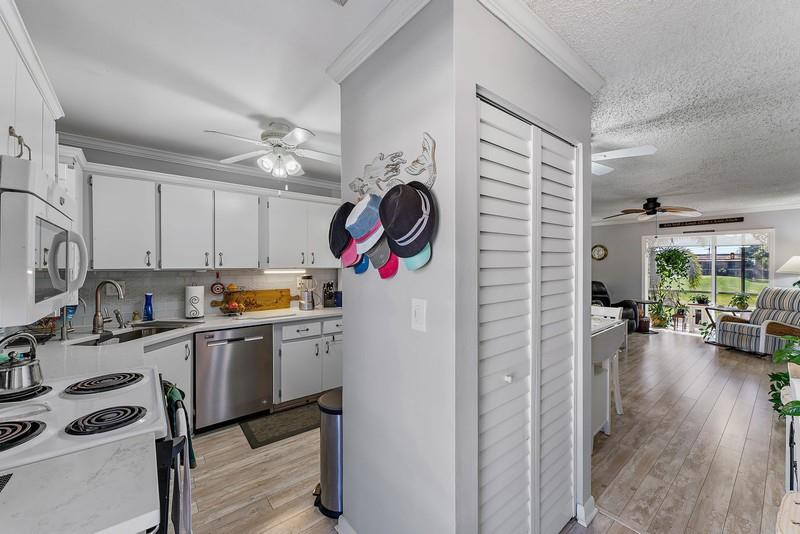 1973 Southwest Palm City Road, Unit 37I Stuart, FL 34994 - Photo 6 of 36 Photo 6