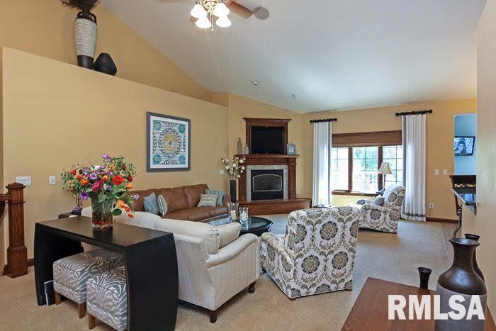 6395 Eagle Ridge Road Bettendorf, IA 52722 - Photo 15 of 24 Gallery Image 15