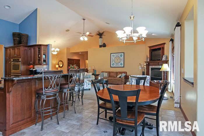 6395 Eagle Ridge Road Bettendorf, IA 52722 - Photo 9 of 24 Gallery Image 9