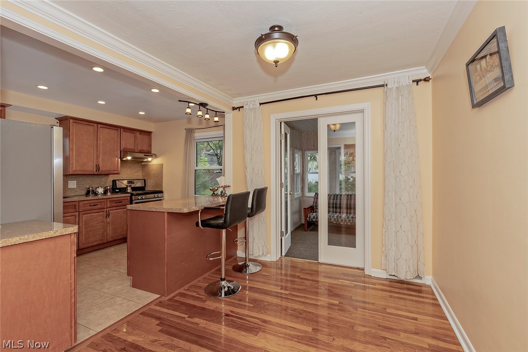 1345 Haverston Road Lyndhurst, OH 44124 - Photo 8 of 35 Gallery Image 8