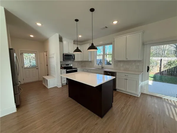 $2,500 | 2936 Cherokee Road, Athens, GA 30605