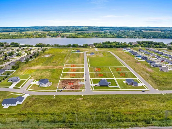 $76,900 | 386 Lansdowne Street, Unit 251, De Pere, WI 54115