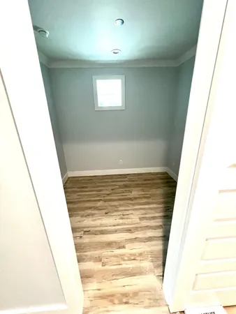 a view of empty room with window