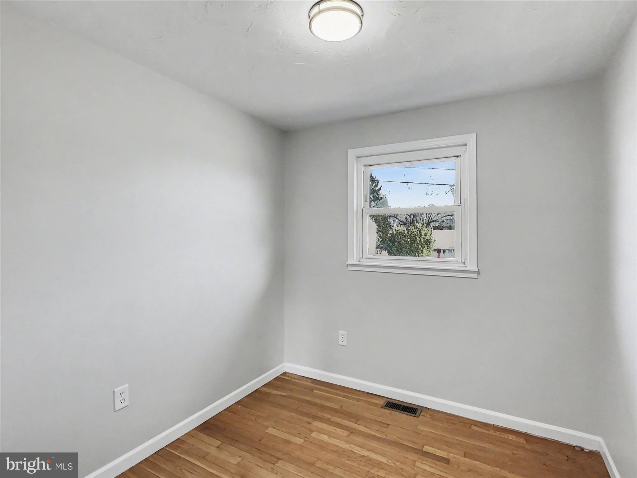 610 Memory Lane Red Lion, PA 17356 - Photo 14 of 23 an empty room with a window