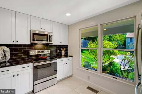 $519,900 | 7558 Wood Mist Lane, Falls Church, VA 22043
