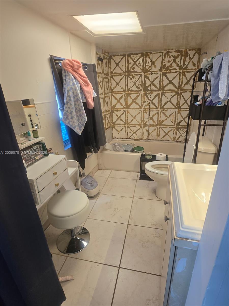 11290 Southwest 47th Terrace Miami, FL 33165 - Photo 18 of 22