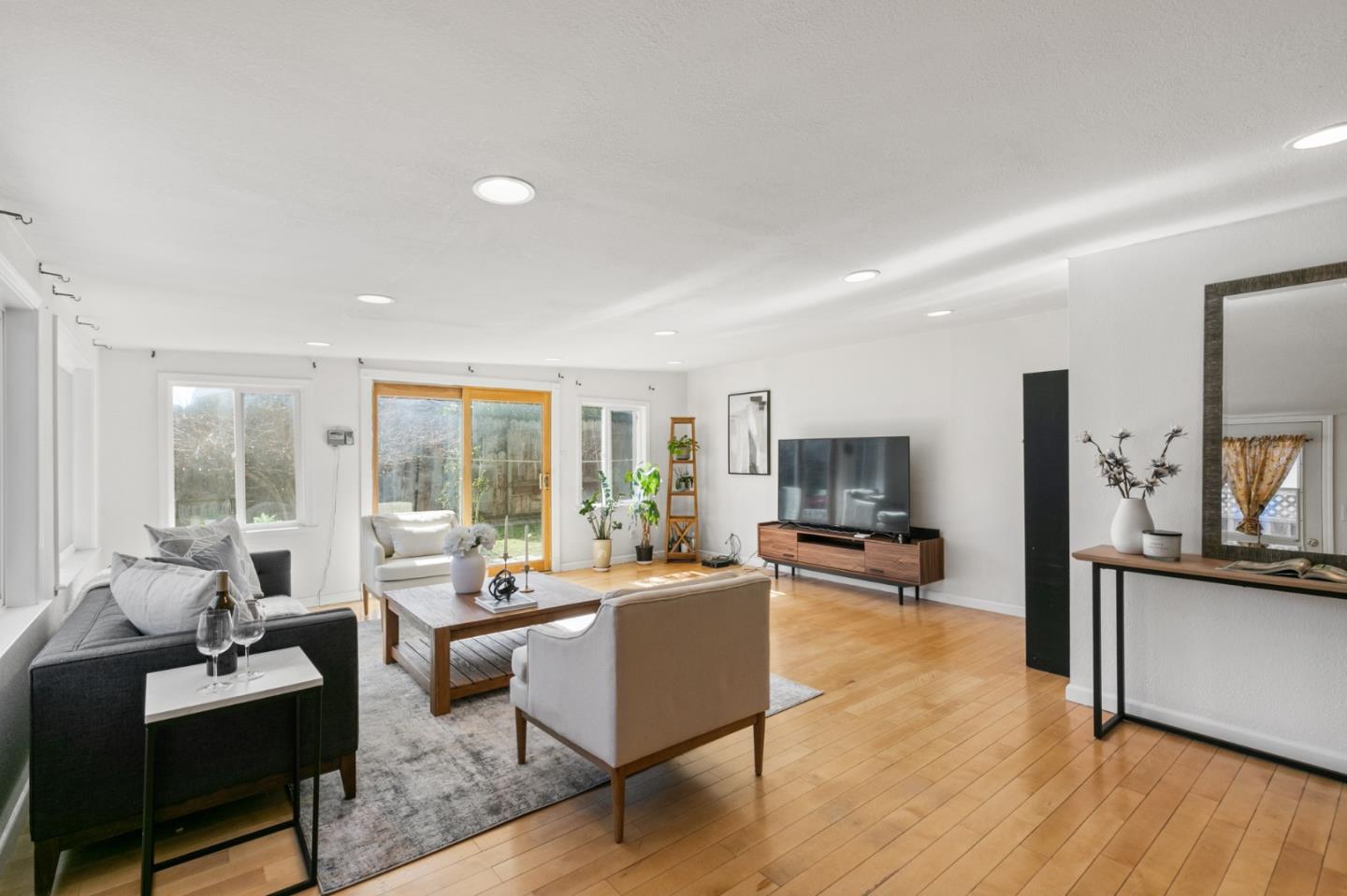 4710 Williams Road San Jose, CA 95129 - Photo 15 of 29 Gallery Image 15
