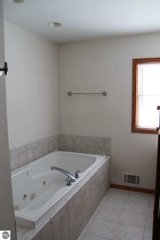 4768 South Meridian Road Mount Pleasant, MI 48858 - Photo 27 of 53 1794566-26.JPG