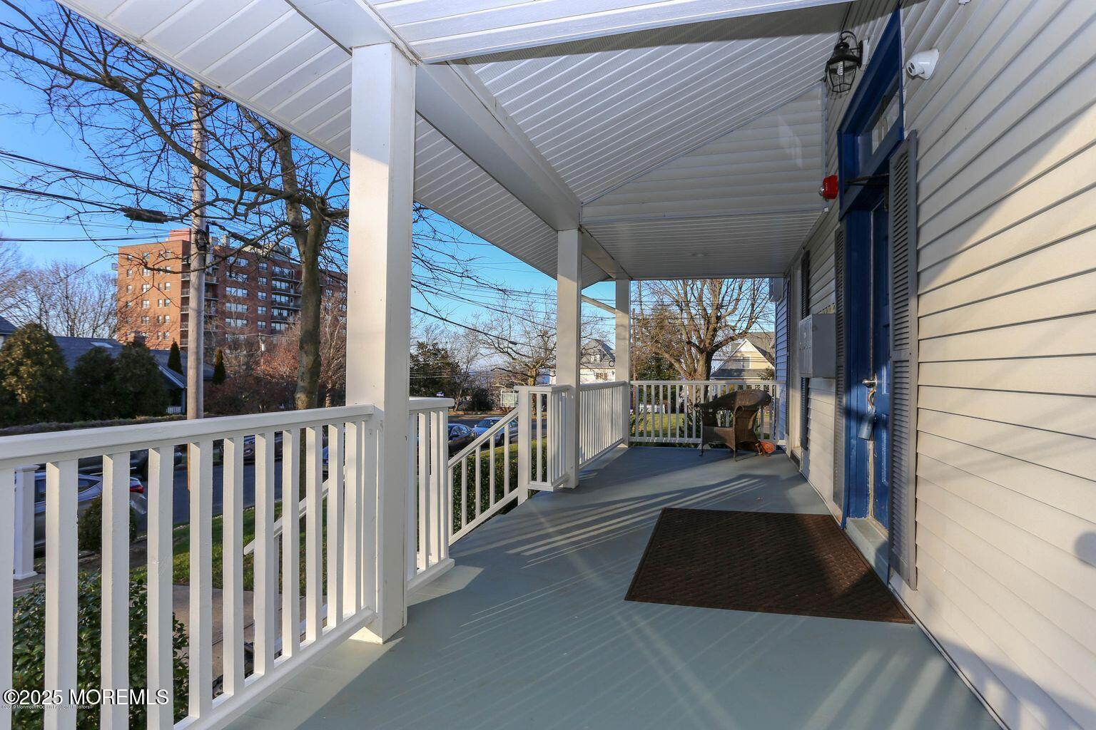 6 3rd Avenue, Unit 2 Atlantic Highlands, NJ 07716 - Photo 2 of 7 20201231190921015616000000-o
