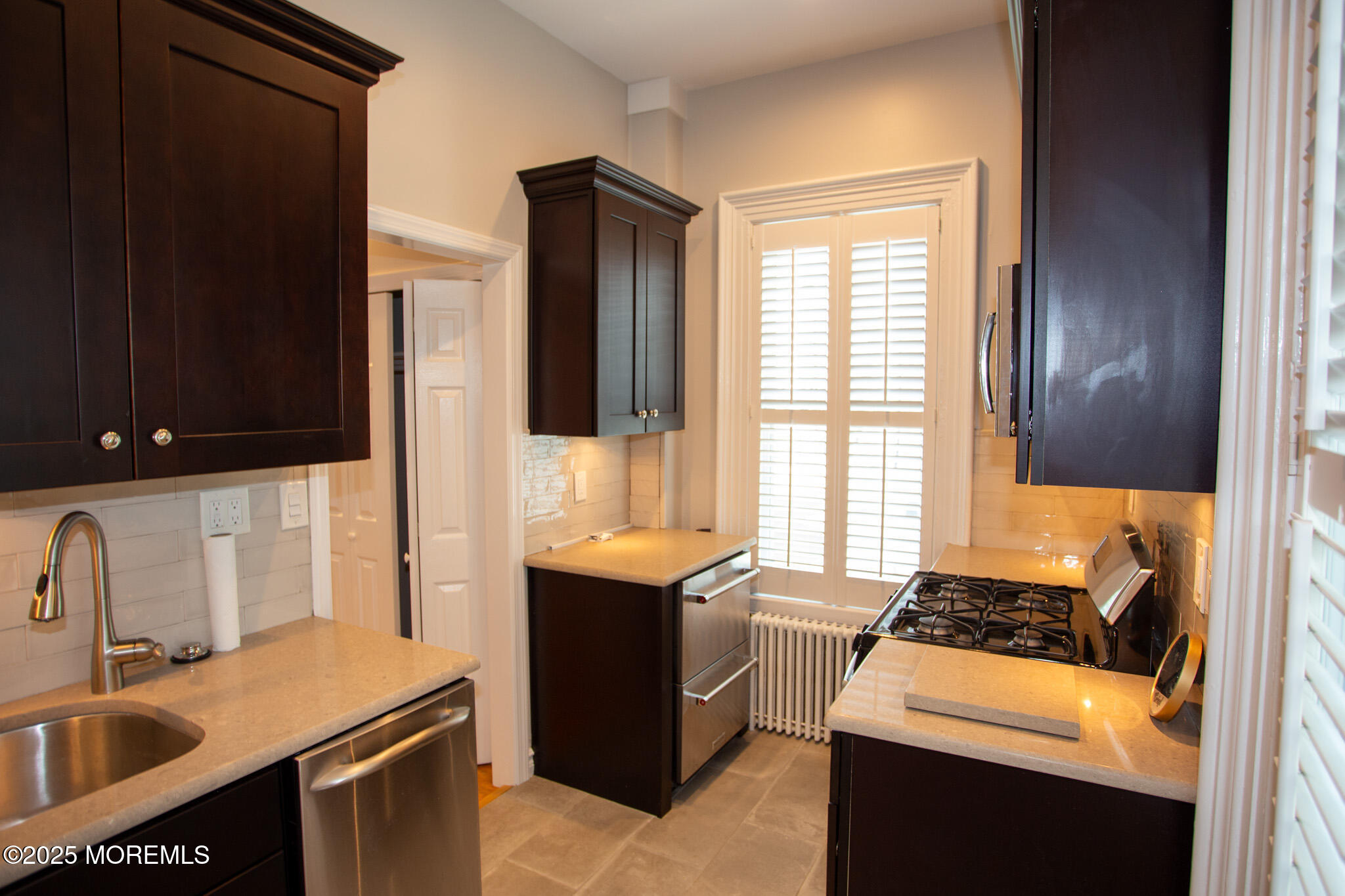 6 3rd Avenue, Unit 2 Atlantic Highlands, NJ 07716 - Photo 5 of 7 IMG_5658