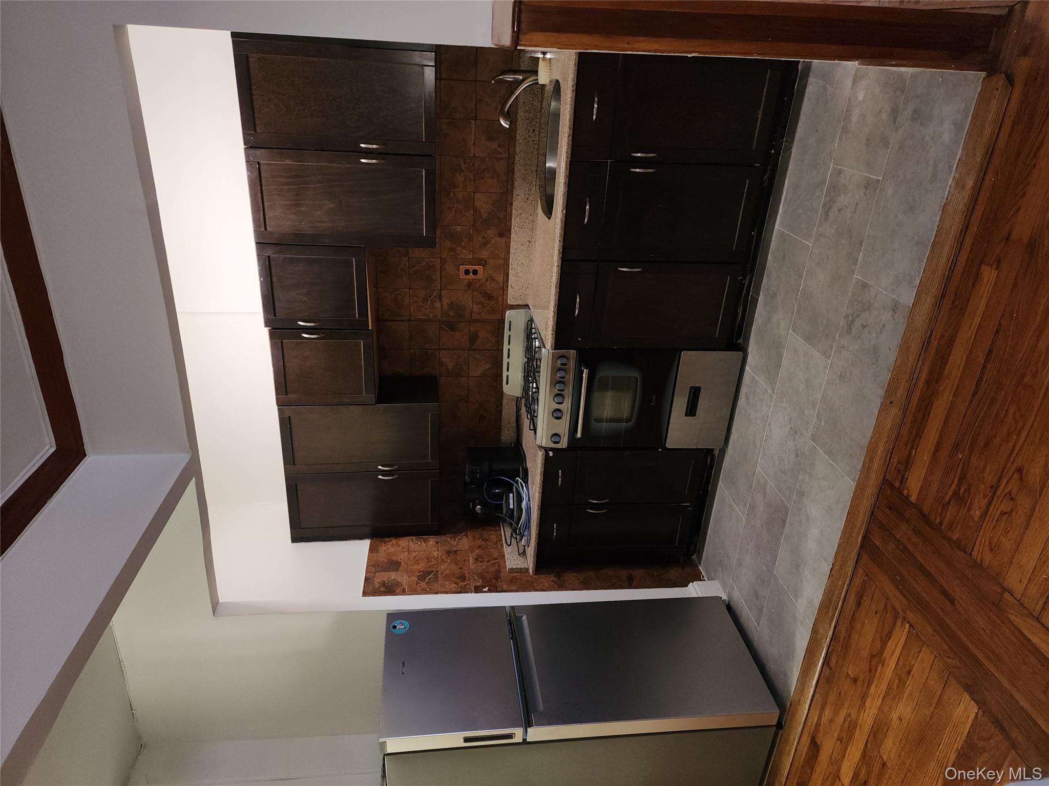 673 Locust Street, Unit 1G Mount Vernon, NY 10552 - Photo 7 of 8 Galley Kitchen