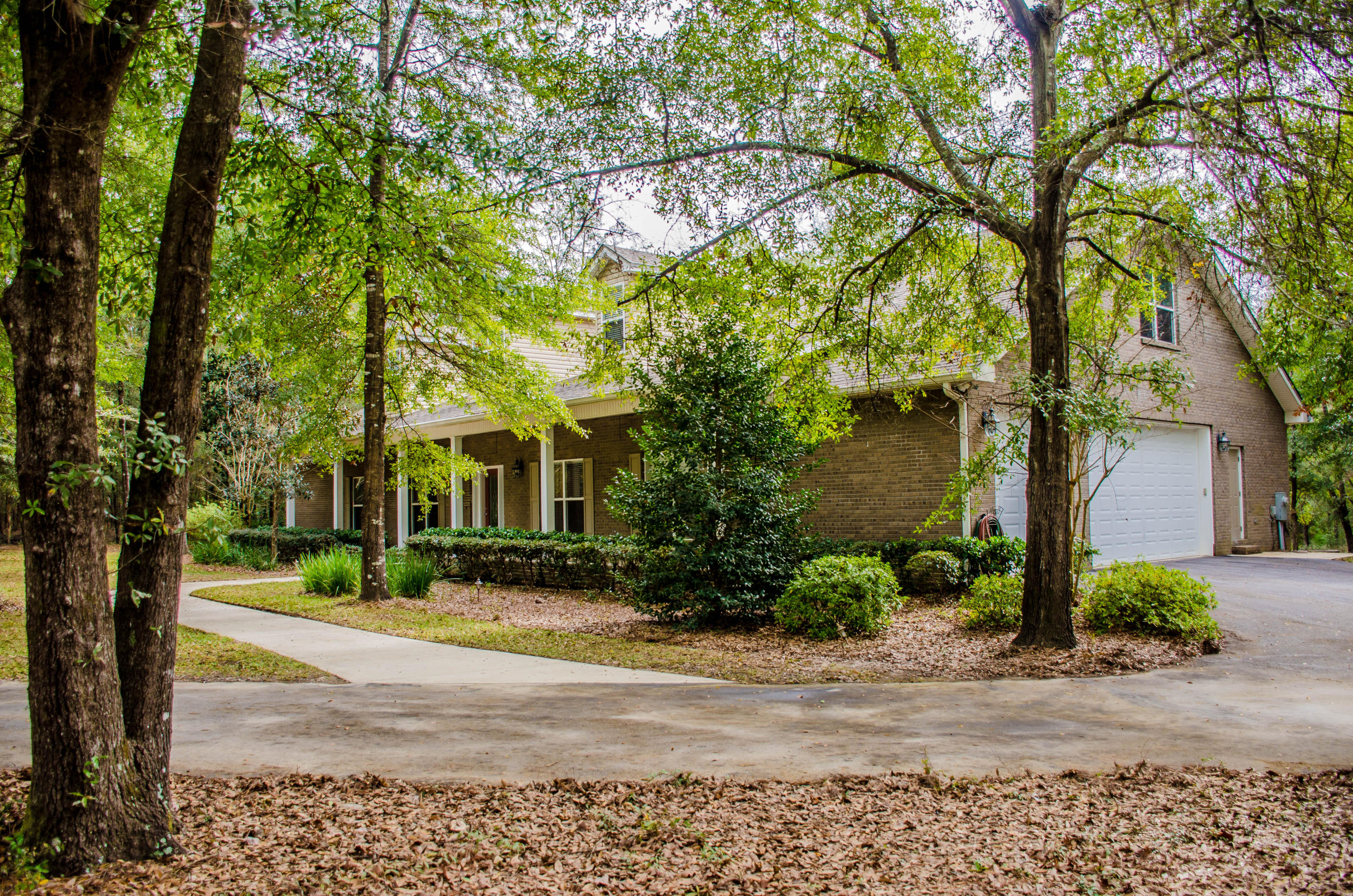 362 Spring Lake Road DeFuniak Springs, FL 32433 - Photo 6 of 54 Gallery Image 6