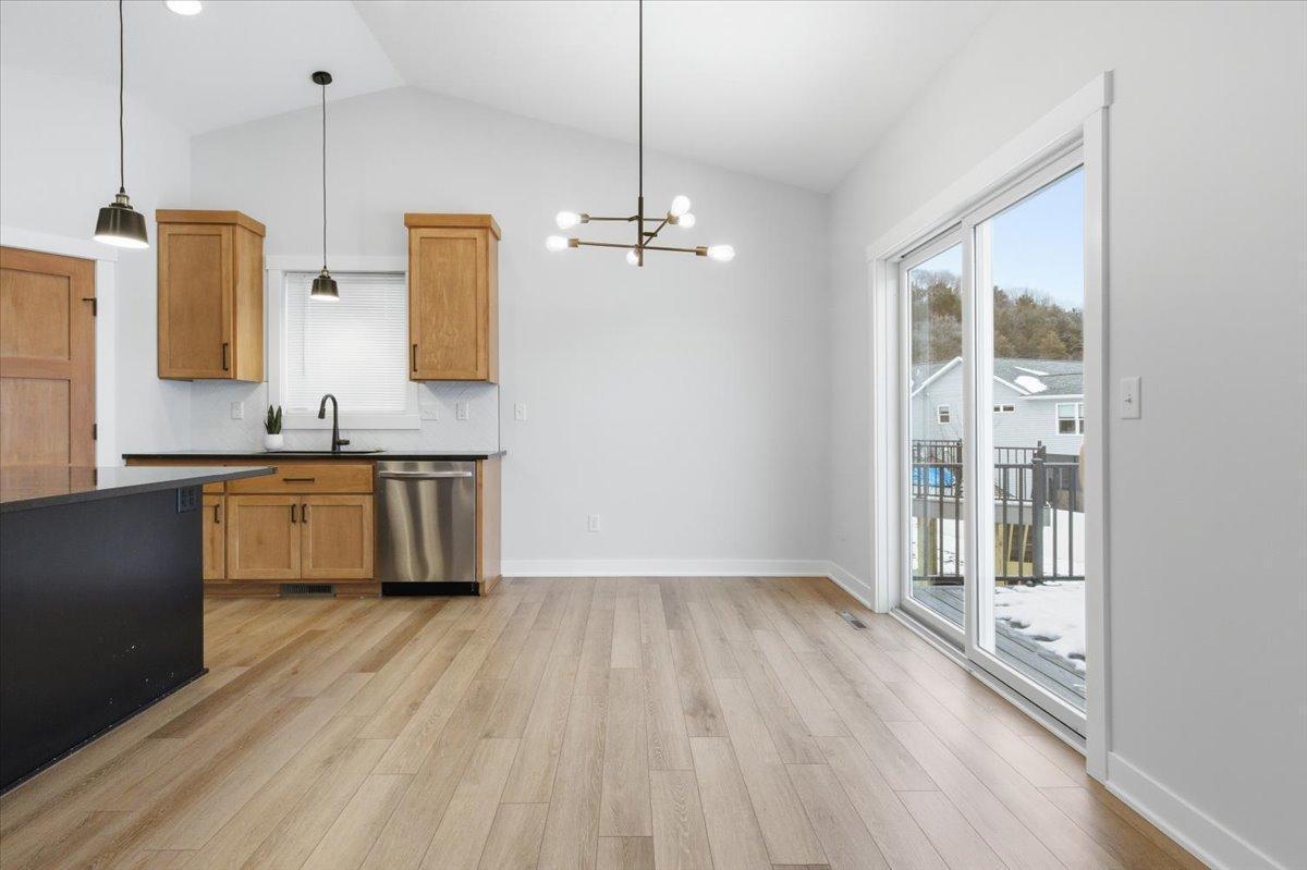 1962 Hadley Hills Drive Northeast Rochester, MN 55906 - Photo 17 of 52