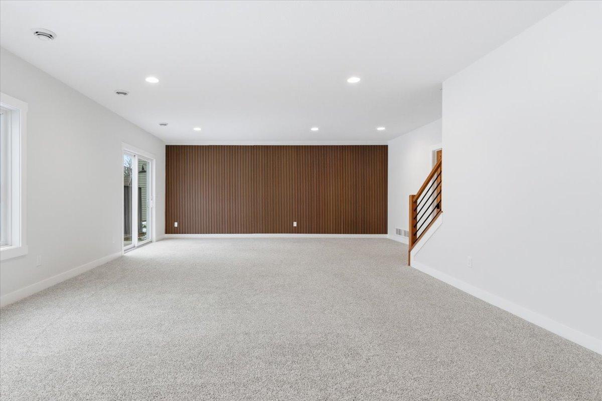 1962 Hadley Hills Drive Northeast Rochester, MN 55906 - Photo 33 of 52