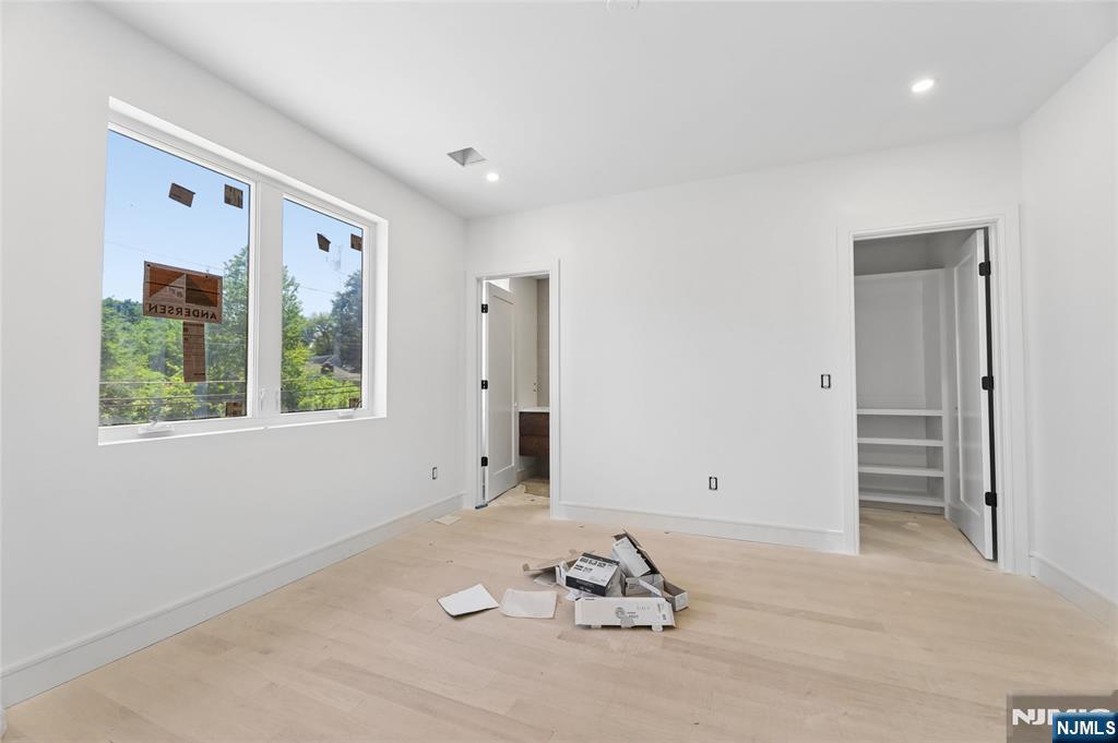 70 Carleton Road Cresskill, NJ 07626 - Photo 19 of 31
