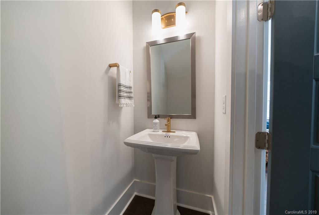 1432 Chippendale Road Charlotte, NC 28205 - Photo 19 of 32 Gallery Image 19
