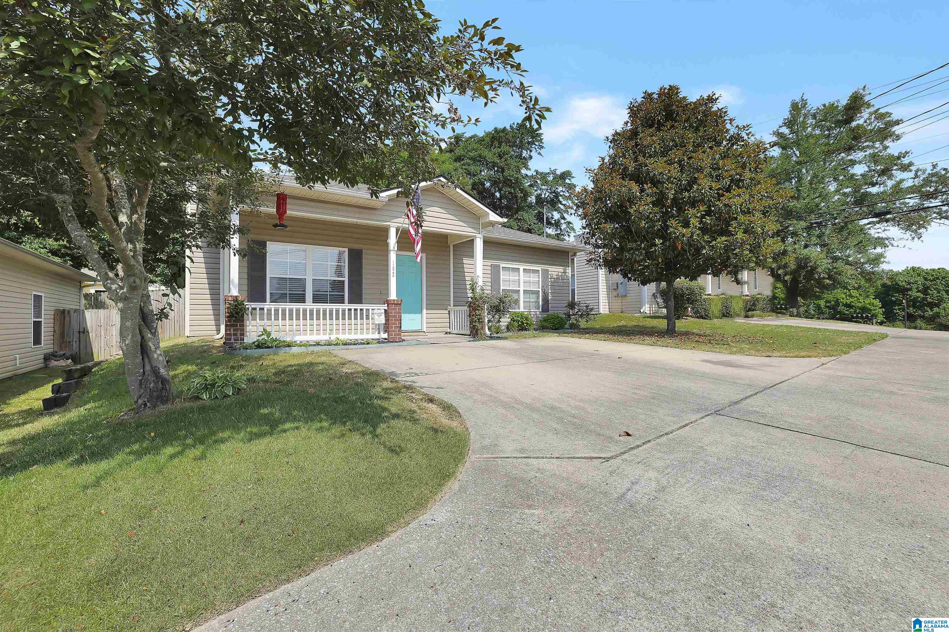 102 Rockbrook Lane Pelham, AL 35124 - Photo 2 of 29