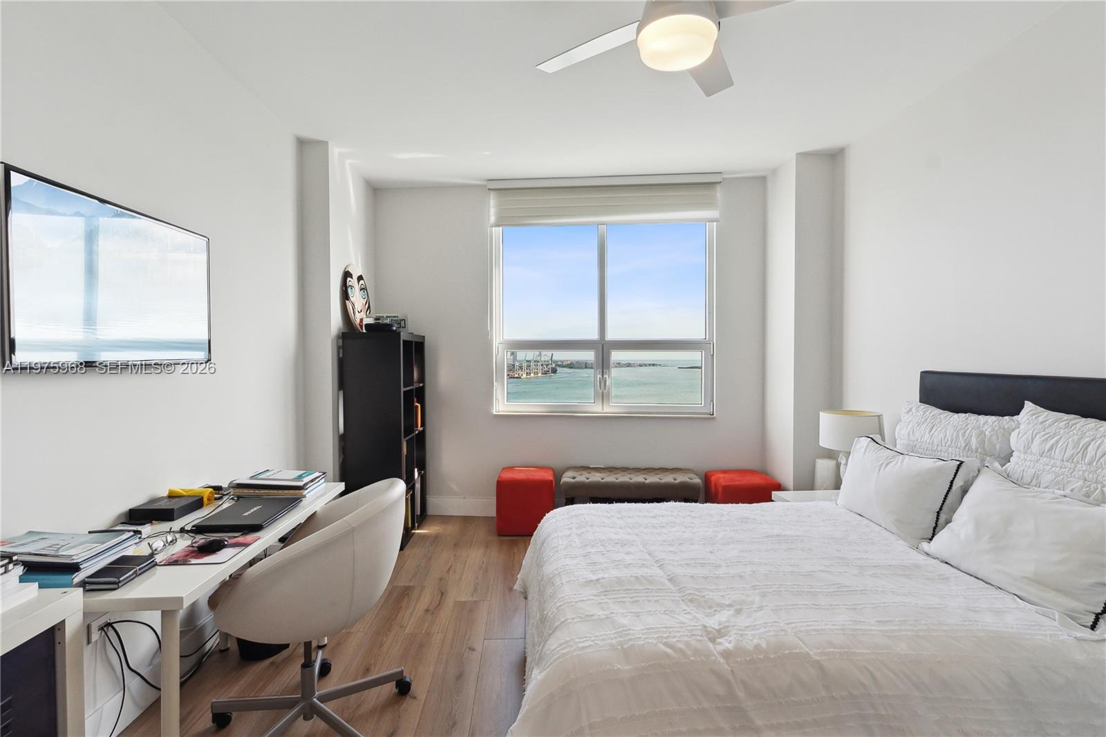 808 Brickell Key Drive, Unit 2502 Miami, FL 33131 - Photo 7 of 18