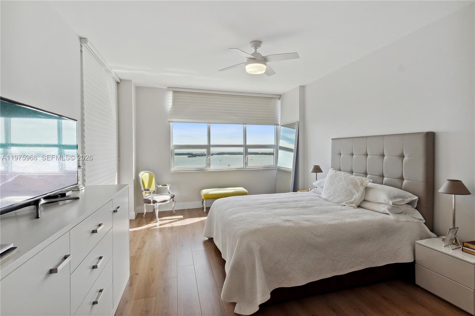 808 Brickell Key Drive, Unit 2502 Miami, FL 33131 - Photo 9 of 18