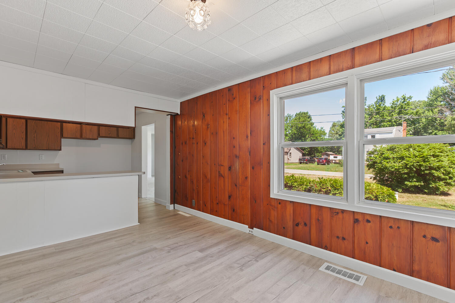 1055 Loren Road Adrian, MI 49221 - Photo 22 of 38 1055 Loren Ave - 1020